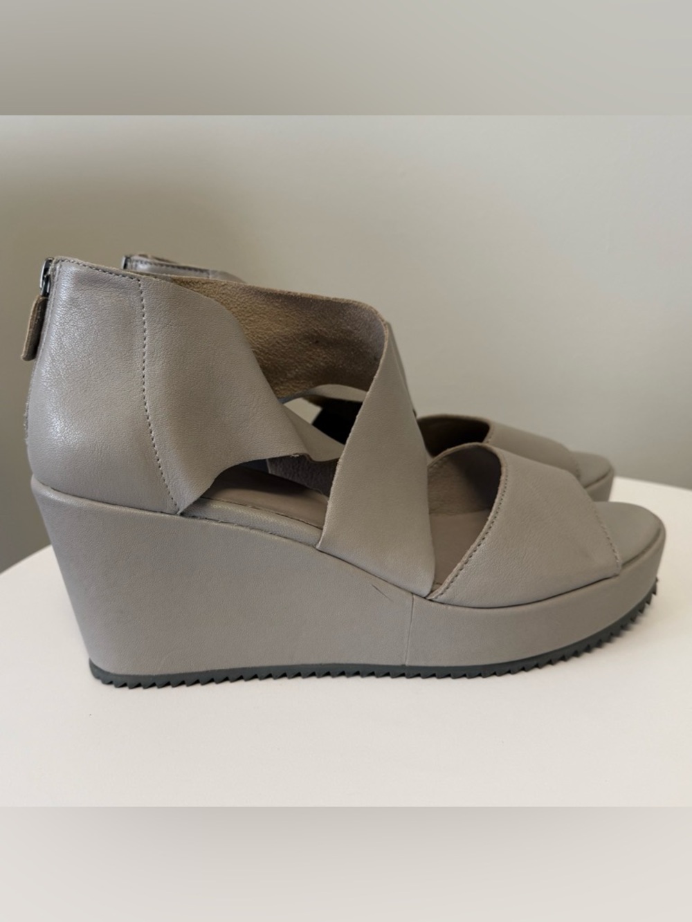Eileen Fisher Platform Wedge Sandals with Zip Back Women’s 9.5